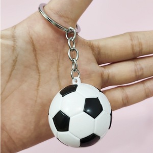 3,8cm Großer Fußball-Schlüsselanhänger Taschenanhänger Basketball Golf Volleyball Rugby Tennis Fußball Sport Werbegeschenke Schlüsselring - Product Image 3