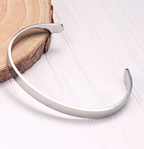 18k placcato oro alto lucido impermeabile gatto nero inciso bracciale per le donne gioielli a buon mercato all'ingrosso fatto a mano - Product Image 3