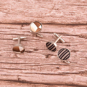 Ensemble cadeau pour hommes magnifiquement emballé montre pratique portefeuille pour hommes boîte-cadeau <span class=keywords><strong>costume</strong></span> soutien personnalisation - Product Image 4