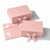 Boîte en papier rose pliable magnétique de luxe haut de gamme personnalisée, laminage brillant, logo personnalisé, emballage avec ruban, écologique