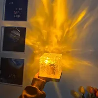 Lampe LED rotative à 16 couleurs, effet d'ondulation d'eau dynamique bleue, cube de cristal Aurora, projecteur de table nordique, veilleuse