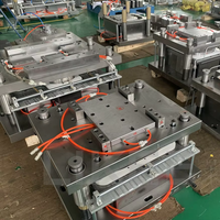 Moule de découpe OEM en aluminium à parois lisses et multi-cavités LIKEE pour contenants en feuille d'aluminium