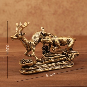 Adorno de Latón con Figura de Tigre y Ciervo, 2 Piezas, Decoración de Mesa, Regalo de Inauguración de Casa - Product Image 4