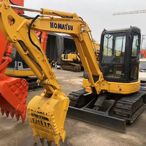 Miniexcavadora Komatsu PC40 usada de 4 toneladas con giro de cola cero, excavadora compacta sobre orugas de goma para sitios de trabajo reducidos. - Product Image 1