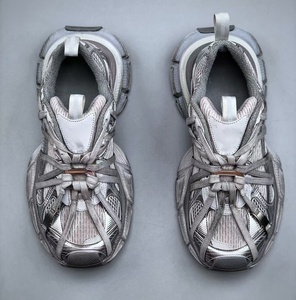 Zapatillas deportivas de lujo para parejas, con cordones, estilo dad shoes, de malla con acabado desgastado, suela gruesa y caña alta, talla XXXL - Product Image 1