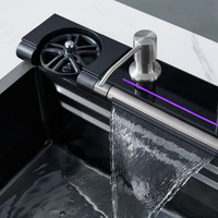 Évier de cuisine moderne multifonction en acier inoxydable 304 à double bac avec robinet cascade et égouttoir noir 10045 – Meilleures ventes