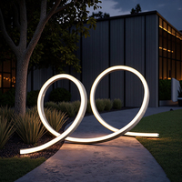 Bande lumineuse LED néon flexible personnalisée U0812 Application paysagère de plafond intérieur en silicone intégré de différentes couleurs
