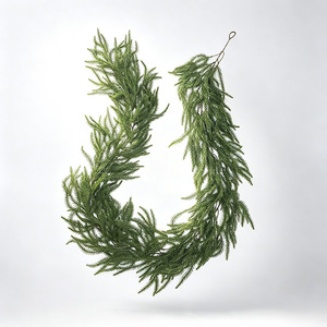 Guirlande de Noël artificielle Kunshengda en résine de pin de Norfolk, texture en caoutchouc souple, décoration verte, plusieurs longueurs - Product Image 1