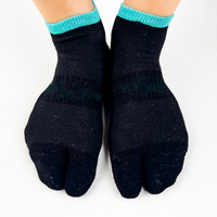 Chaussettes de yoga Tabi unisexe personnalisables avec logo, respirantes, tricotées, à deux orteils, antidérapantes, pour le sport, vente en gros OEM