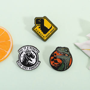 SCI FI เข็มกลัดเคลือบรูปสวนไดโนเสาร์เข็มกลัดรูปสัตว์สยองขวัญของขวัญสำหรับแฟนๆ - Product Image 2