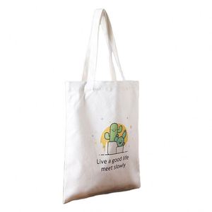 Bolsa de tela reutilizable con logotipo personalizado, estampada, diseño de bolso de hombro de algodón para mujer, con asa de tela. - Product Image 1