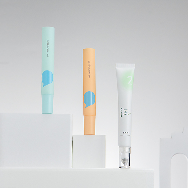 10ml-25ml Lip Gloss Tubes Zinc Alloy Applicator Slope Squeeze Lip Gloss Tubes Lip Essential Oil Cosmetic Packaging Tubes for Lip