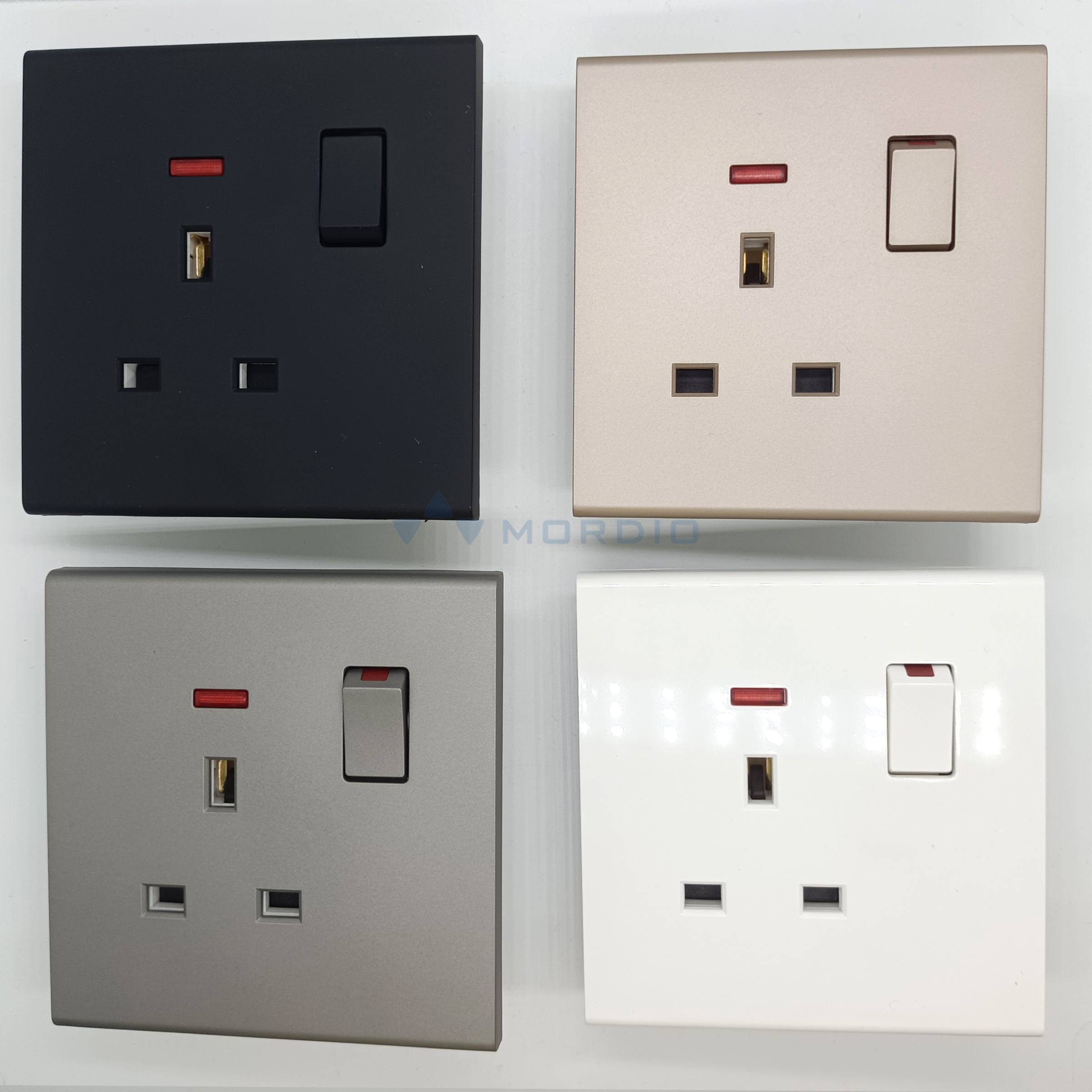 T3 Buying in Bulk Wholesale Thin Panel Electrical Gold Wall Switch 3 Gang Light Switch for Home Industry
