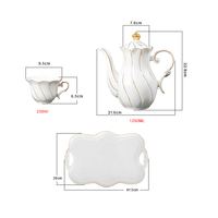 Élégant luxe doré blanc maison marchandises porcelaine arabe tasse à thé ensembles service à thé turc avec boîte de couleur