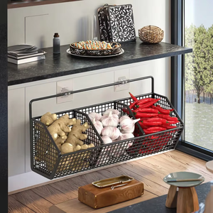 Étagère de <span class=keywords><strong>rangement</strong></span> murale de cuisine à poinçonnage gratuit avec panier suspendu à l'ail et au gingembre pour assaisonnement à l'oignon et cadre de trésor domestique - Product Image 1