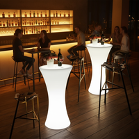 Mobilier de table de bar haut de gamme moderne et luxueux avec éclairage LED Tables de cocktail LED pour Bar