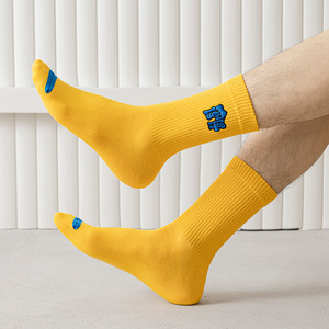 Meias Masculinas Personalizadas <span class=keywords><strong>2026</strong></span> de Algodão Cardado com Bordado de Letras, Anti-pilling, Moda de Rua, Meias Esportivas com Logo - Product Image 3