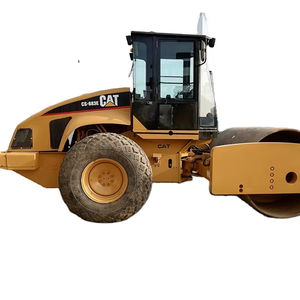 Rodillo de Neumáticos CAT Usado Barato CS683 (CS-683E/CS683) de Tambor Único con Componente Central de Bomba, Modelo 2017, Buen Estado - Product Image 1