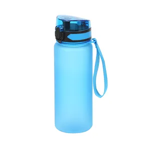 Botol Air Generik Insulasi Plastik Matte 750 Ml dengan Sarung Desainer