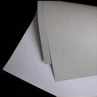 Papier cartonné simple face 787x1092mm anti-ondulation, rigide et lisse, personnalisable pour boîtes, cadres photo et artisanat