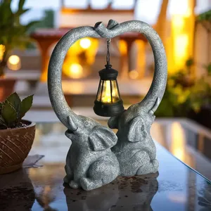 Scultura in Resina a Forma di Cuore con Tromba di <span class=keywords><strong>Elefante</strong></span>, Alimentata a Energia Solare, Elefanti Gemelli Grigi con Lanterna, Decorazione <span class=keywords><strong>da</strong></span> <span class=keywords><strong>Giardino</strong></span> in Stile Nordico per Matrimoni - Product Image 5