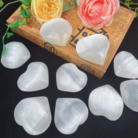 Nouvelle arrivée produits en cristal sélénite plâtre de gypse Parget Gesso coeur pour la guérison spirituelle