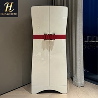 Meuble de designer italien de luxe léger en bois massif, armoire à bijoux avec rangement et présentoir pour salon, chambre et dressing