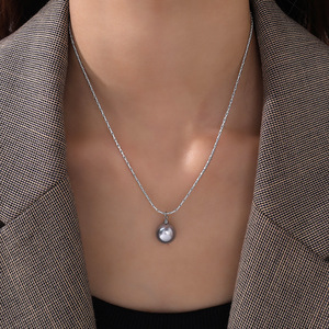 Korean Style Single Imitation Pearl Round Pendant <b>Necklace</b> For Women Stainless Steel Everyday Wear Grey White <b>Bead</b> <b>Necklace</b> - Product Image 4
