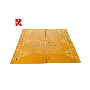 White and yellow Red Reflective Rubber Anti-Slip Road Mat Speed Cushions