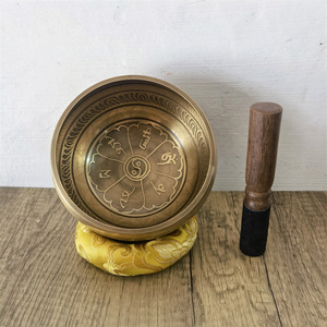 Nhà Máy Bán Tây Tạng Bát Đặt Handmade Brass Âm Thanh Thiền Tùy Chỉnh Ca Hát Bát Bộ Với In Tốt Lành Những Đám Mây - Product Image 4
