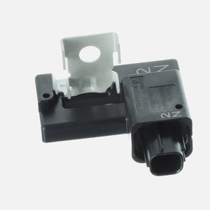 Sensor de Corriente de Efecto Hall 294G0-1JA0A con Carcasa de Plástico, Precisión Estándar para Aplicaciones de Batería - Product Image 2