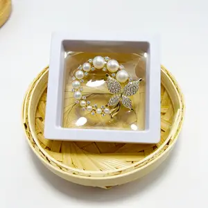 High-end Ladies Decorate Banquet Parties With Butterfly Pearls Custom Wholesale Metal Brooches