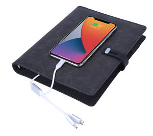 Carnet de notes journalier/planificateur en cuir rigide personnalisé avec batterie externe et lampe de lecture pour idées de produits à marque privée - Product Image 1