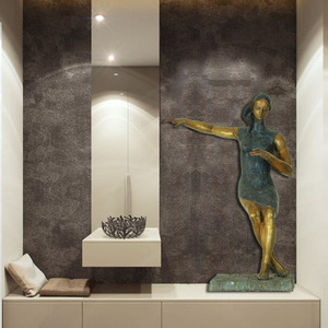 Sculpture d'art européenne et américaine, figurine en aluminium coulé, décoration artistique moderne pour la maison, sculpture pour entrée ou présentation sur bureau - Product Image 1