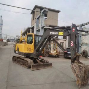 Miniexcavadora de orugas Volvo EC55 usada, características esenciales de 5,5 toneladas, componentes esenciales del núcleo del engranaje de la bomba del motor - Product Image 4