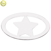 Accessoires vestimentaires personnalisés Étiquettes ovales avec logo et plaques à coudre en lettres creuses Étiquette d'accessoire de maillot de bain en alliage de zinc pour manteaux
