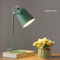 Lampe de table multicolore E27 Macaroon au design moderne Lumières décoratives d'intérieur pour la maison et l'hôtel Abat-jour en métal Éclairage de lecture simple