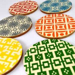 Ensemble de dessous de verre classique meilleur sous-verre carré en bois de résine avec motif rond pour vaisselle à thé et coussin prêt à expédier - Product Image 4