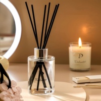 100ml Flasche Reed Diffuser Sojawachs Individueller Duft Kerze Nordischer Luxus Weihnachten Valentinstag Geschenkbox-Set Handgemacht