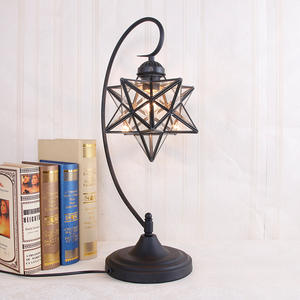 Lámpara de Mesa con Forma de Estrella de Cinco Puntas para Dormitorio, Comedor, Cafetería, Sala de Estar, Diseño Creativo Personalizado para Mesita de Noche o Bar - Product Image 1
