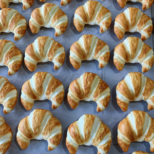 Modèle de croissant réaliste en PU, moule en résine alcaline européenne, décoration, ornement, jouet alimentaire factice, présentoir de gâteau pour la maison - Product Image 5