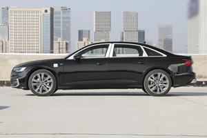 <span class=keywords><strong>Audi</strong></span> <span class=keywords><strong>มือ</strong></span><span class=keywords><strong>สอง</strong></span> A6L รถซีดานหนังเครื่องยนต์เทอร์โบสีดำเข้มระบบเบนซินมัลติมีเดียแบบอัตโนมัติสำหรับผู้ใหญ่ - Product Image 4