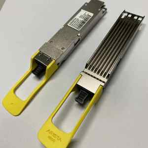 400GBASE-<span class=keywords><strong>VR4</strong></span> 400 GBase SR4ถึง50เมตรพร้อมขั้วต่อ APC MPO-12อุปกรณ์ใยแก้วนำแสง MMF - Product Image 1