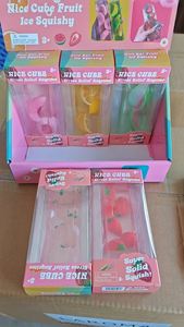 Jouet à presser en silicone transparent en forme de gelée de fruits, cube de glace souple, anti-stress, pour la relaxation sur le bureau, cadeau - Product Image 2