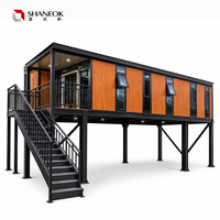 Maison conteneur modulaire pliable 20ft 40ft avec panneaux sandwich en acier et design respirant