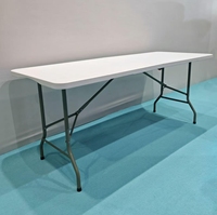 Table pliante d'extérieur en polypropylène épaissi, design simple, cadre métallique portable, mobilier d'extérieur pour repas et présentation