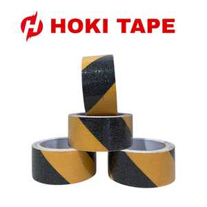 Ruban antidérapant + autocollant adhésif Reflektif 5cm x 5m fournit un avertissement et une adhérence pour aider à prévenir les glissades et les chutes - Product Image 3