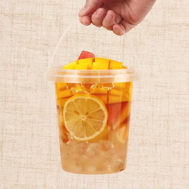 Eco friendly 700ml fruit tea plastic bucket with lid injection plastic cup with handle