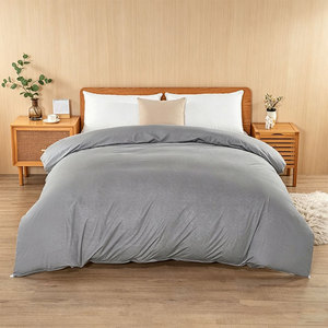 Parure de lit 3 pièces en polyester haute densité, housse de couette unie, <span class=keywords><strong>drap</strong></span> <span class=keywords><strong>plat</strong></span> et taies d'oreiller pour la maison et l'hôtel - Product Image 1
