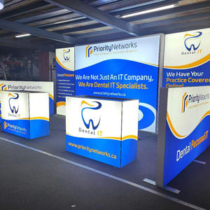 Sistema SEG de 20x10 pies con soporte de TV incluido y con retroiluminación LED o impresión sin LED que incluye cabina de feria comercial personalizada - Product Image 6
